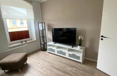 FEDDERSEN LIVING Moderne Ferienwohnungen - Gemütlich - Netflix - Voll ausgestattet - Waschmaschine - zentral gelegen - Foto 21