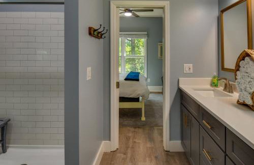 South Carolina Retreat with Fireplace and Lake Access! - Foto 18