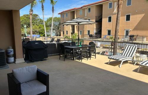 Unique 3BR, 1 of 5 Condos w/Huge Poolside Patio, Steps to Beach & Pier, Gated - Foto 56
