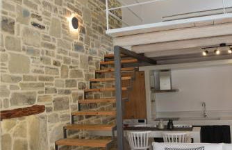 LAINI LUXURY SUITES - Photo 14