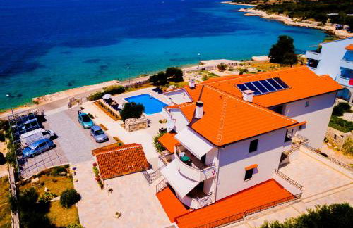 Apartments Ruzmarin - Photo 25