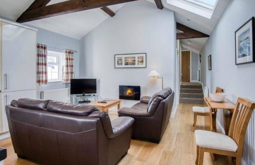 The Granary - 2 Bedroom Apartment - Penally - Photo 2