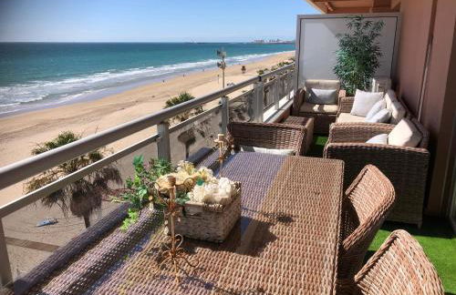 Luxury Oceanfront triplex in Cadiz - Photo 1