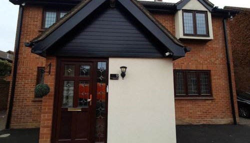 London Luxury 6 Bedroom Family House Sleeps 12 people Parking for 4 Cars Close to tube. - Foto 5