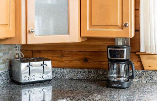 Boomerang- Oceanfront Log Cabin in North Topsail - Foto 28