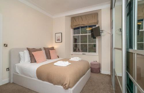 Georgian Elegance with Patio Garden West End - Pass the Keys - Foto 4