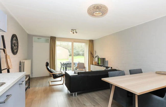 Modern Stay Near the Beach - Photo 16