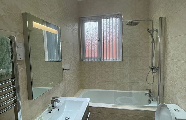 Impeccable 1 Bed Apartment in Wolverhampton - Foto 7