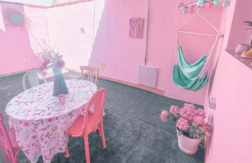 Casa rosa completa-patio- BBQ-columpios-buhardilla - Foto 9