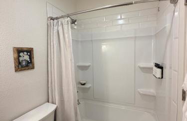 Hot Tub Big Views Private Lot RV Parking Casper - Foto 13