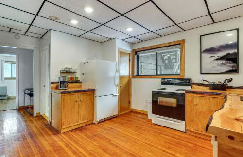 Great for Gatherings! Lakefront Ticonderoga Villa - Foto 16