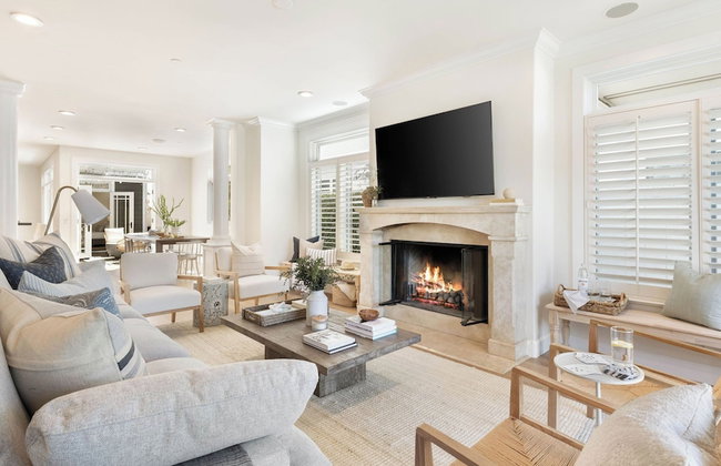 Crystal Cove by Avantstay Gorgeous & Charming Newport Home! - Photo 38