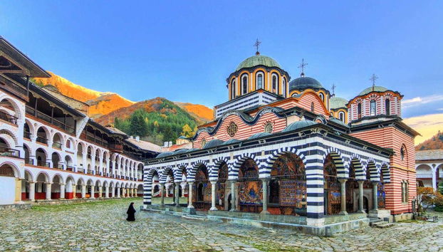 Seven Rila Lakes + Rila Monastery Day Trip - Foto 3