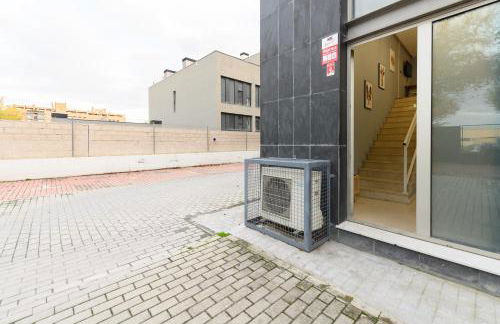 Acogedor Dúplex con Cocina Abierta y Suite Privada en Madrid LDM11034 - Foto 65