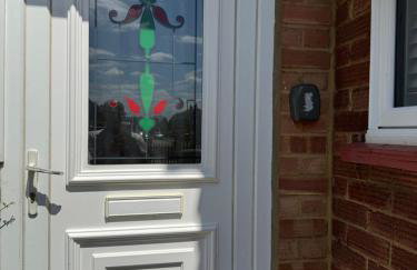 Cosy Apartment with Private Access and Kitchenette in Guildford - Photo 12