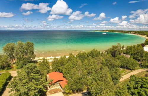 1 Mi to Dtwn! Lakefront Earl Young Charlevoix Home - Foto 22