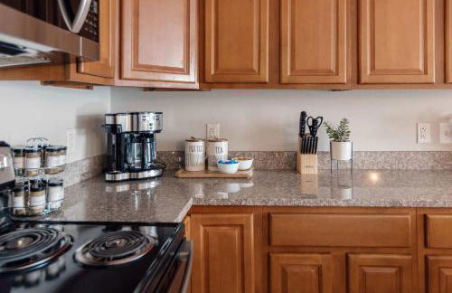 Spacious 3 Bed Condo Near ETSU - Foto 16