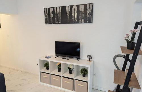 Nord-Apartment 5 I 1 Zimmer mit Fußbodenheizung & WLAN im Erdgeschoss - Photo 6