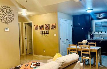 Western Style - 2 bed/1 bath (RATED 10 STARS) - Foto 14