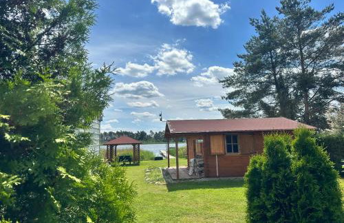 Domek nad jeziorem z własnym pomostem - Foto 1