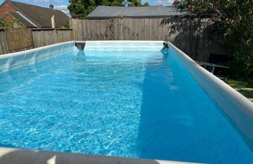 Lavender Lodge - Pool and Hot Tub with sunset views over open fields - Foto 19