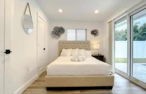 Luxe 6 Bed Heated Pool Villa I 5 min to Beach I BBQ - Foto 79