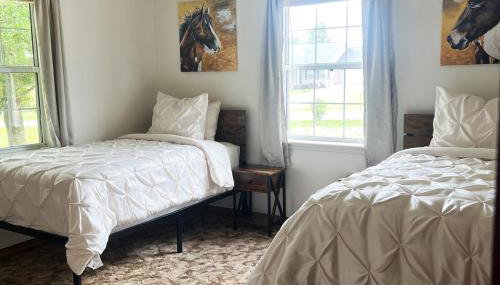 Horse Hideaway Fenced in back yard Dogs Welcome - Foto 3