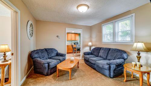 Less Than 2 Mi to SUNY Cortland Unit with Private Parking - Foto 1