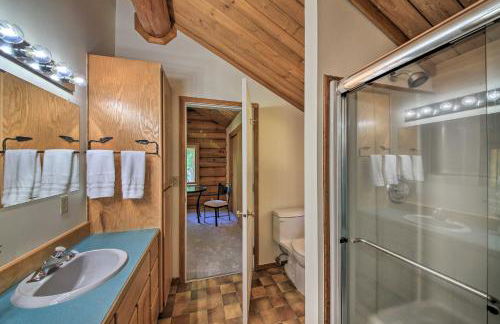 Large Cabin with Fire Pit and Grill on 34 Acres! - Foto 19