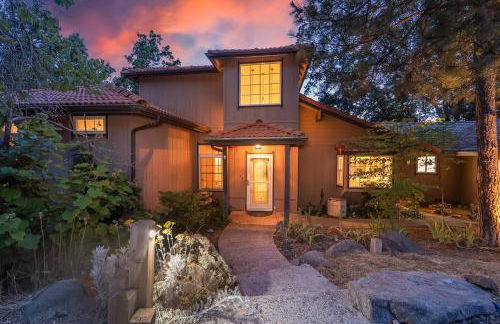 Yosemite+5BR+Views+Hot Tub+Pets - Foto 6