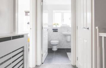 3 Bedroom House - Sleeps 8 - Driveway Parking - Foto 27