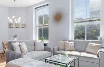 Two Modern Central London Apartments with AC Near Big Ben & Buckingham Palace - Photo 1