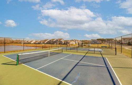 Shuttle to Beach, Relax on Patio! Millville Escape - Foto 34