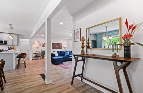 Spacious and Luxury Designed Ranch with Game Room - Foto 9