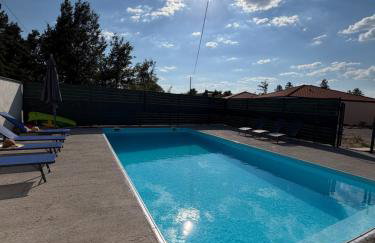 Maison plein-pied 8 pers avec piscine sur demande - Foto 11