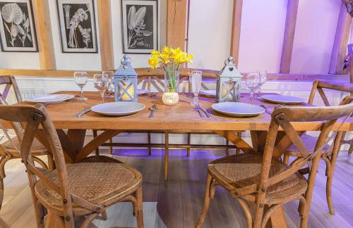 The Dairy Cottage with hot tub & pizza oven - Photo 16