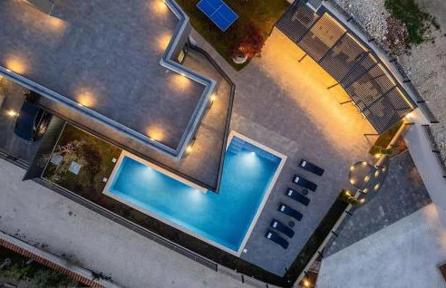 3 Bedroom Gorgeous Home In Sorici - Photo 16