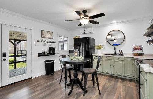 Charming Cottage on 7 acres with Pond - Foto 6