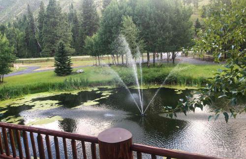 Custom Bitterroot Valley Cabin with Hot Tub and Views! - Foto 29