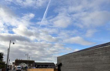 Harbourside 1 bed flat with sofa bed 30 secs from the sea - Foto 2