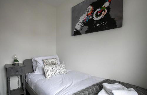 Ludlow Drive a 3 bed Contractor family Town house in melton Mowbray with Parking - Photo 14