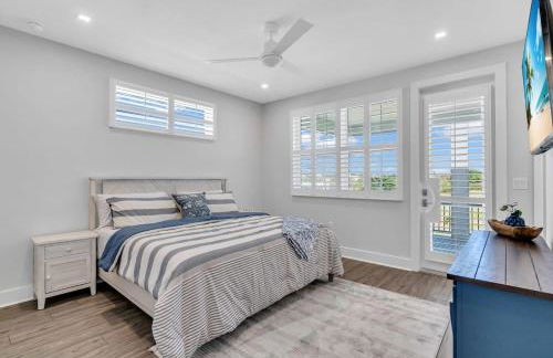 Bayview Pointe - Luxury home with heated pool! Near Anna Maria isle! - Photo 20