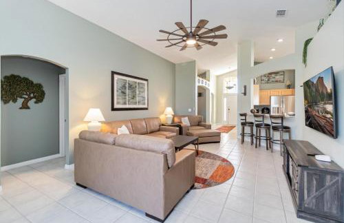 Amazing Vacation Home With Private Pool at Highland Reserve! - Foto 14