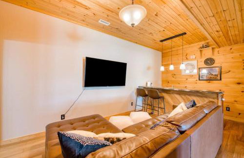 Lakefront Cabin & Cozy Lakeview Cottage - Foto 17