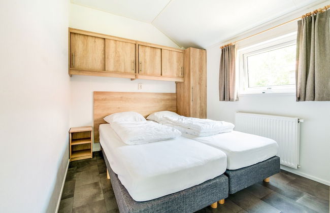 Glamping With Veranda Over Water - Photo 6