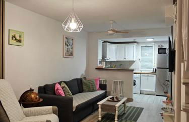 House Next to Beach in Tropical Garden - Foto 8