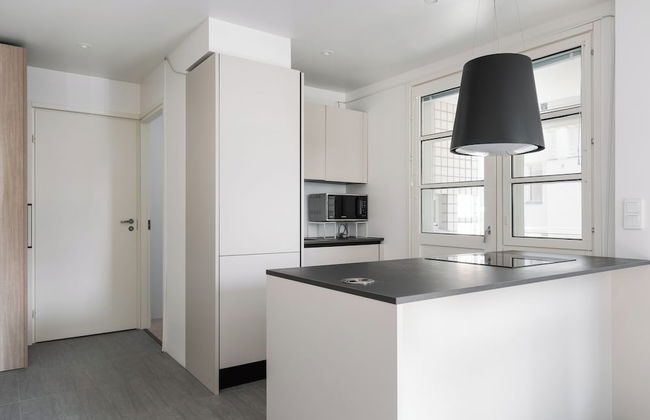 Modern 1BR Apartment with Balcony - Foto 7