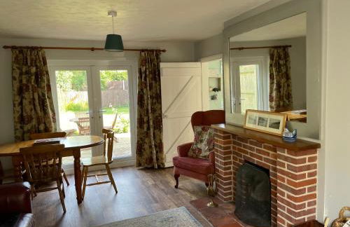 Betty's Cottage - Traditional Norfolk Farm Cottage - Foto 2