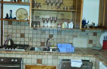 A fine 2 bedroom stone house in Emila - Photo 26