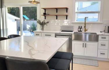 Serenity Oasis Pool Haven 8 min to Sea Isle city - Photo 14